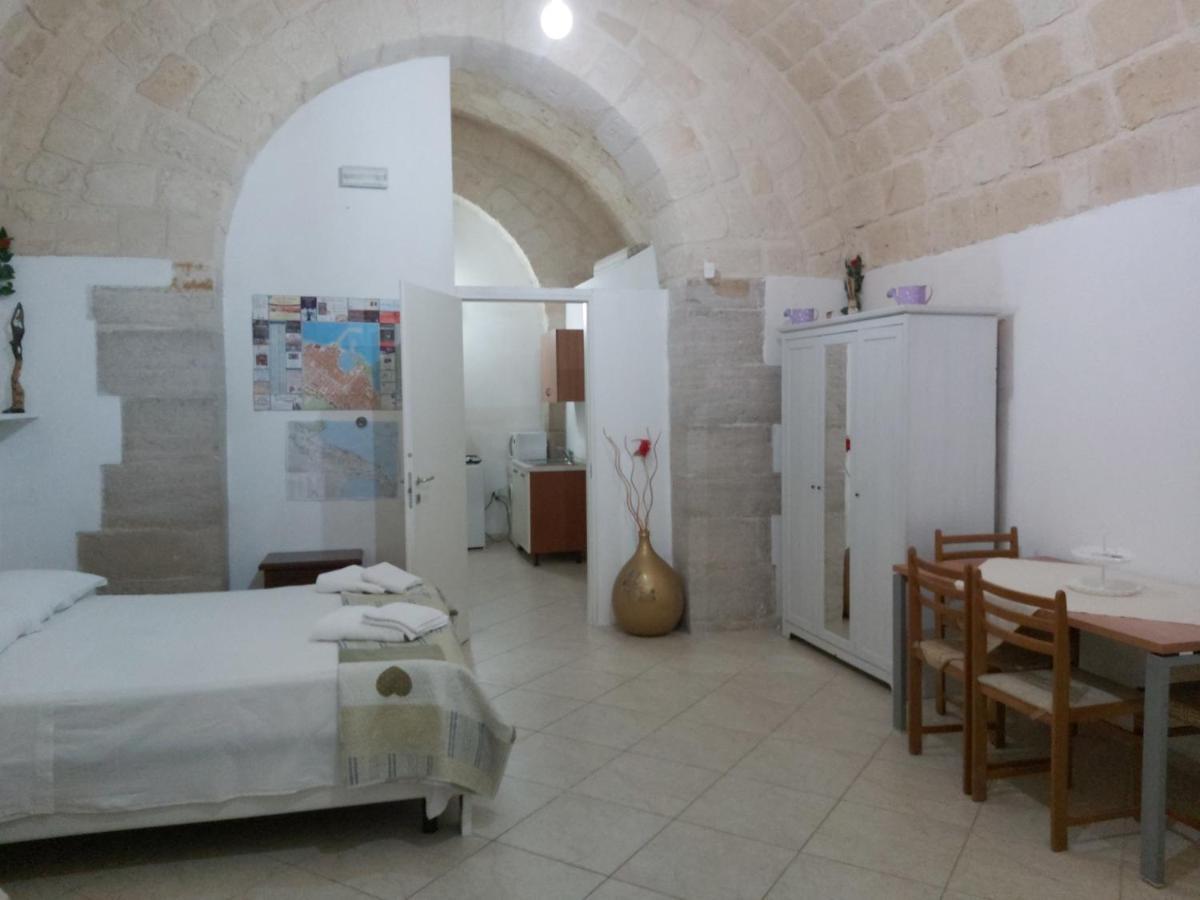Bed and Breakfast La Stradina Trani Exterior foto